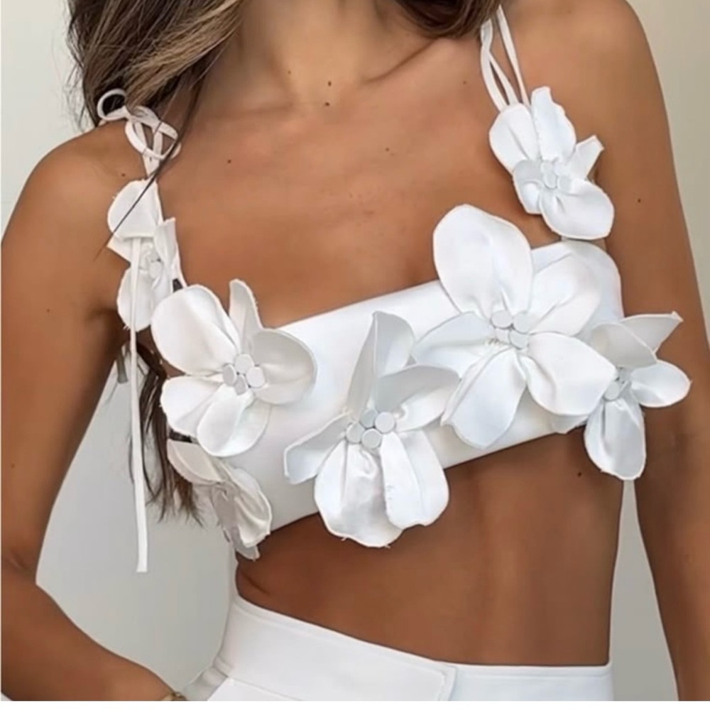 Zara White Floral Crop Top